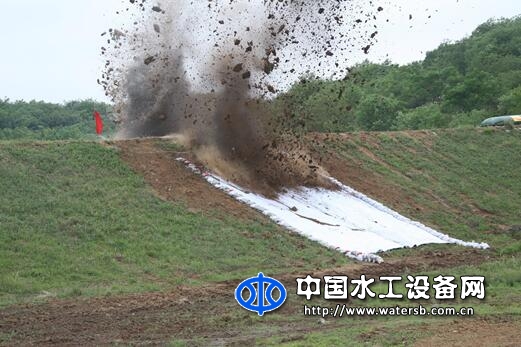 泄洪防護(hù)墊